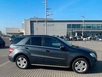 Gebraucht Mercedes ML350 224 PS (164 kW) 2009 Grau SUV