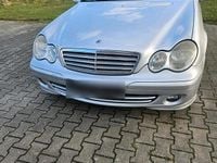 Gebraucht Mercedes C220 150 PS (110 kW) 2005 Silber Kombi