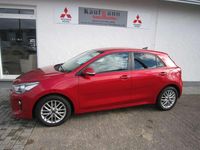 Gebraucht Kia Rio DREAM-TEAM Edition 101 PS (74 kW) 2019 Rot Limousine