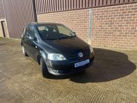 Używany VW Fox Basis 54 KM (39 kW) 2007 Czarny Hatchback