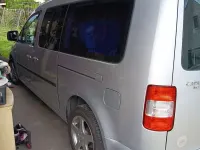 Gebraucht VW Caddy Maxi 105 PS (77 kW) 2009 Silber Van / Kleinbus