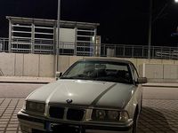 Gebraucht BMW 318 Cabriolet 116 PS (85 kW) 2000 Silber Cabrio