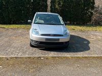 Gebraucht Ford Fiesta 69 PS (50 kW) 2003 Silber Kleinwagen