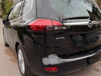 Gebraucht Opel Zafira 2018 Schwarz Van / Kleinbus