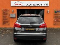 Gebraucht Ford Focus Titanium 125 PS (91 kW) 2017 Grau Kombi