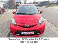 Gebraucht Toyota Aygo Cool 68 PS (50 kW) 2013 Rot Kleinwagen