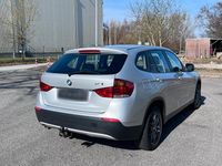 Gebraucht BMW X1 143 PS (105 kW) 2012 Silber SUV
