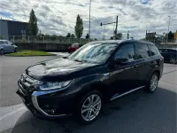 Gebraucht Mitsubishi Outlander P-HEV Top 121 PS (88 kW) 2016 Schwarz SUV