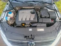 Gebraucht VW Passat 105 PS (77 kW) 2014 Silber Limousine