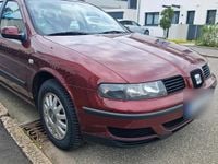 Second-hand Seat Toledo 105 CP (77 kW) 2003 Roșu Berlinǎ
