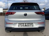 Gebraucht VW Golf VIII Active 131 PS (96 kW) 2022 Silber Limousine