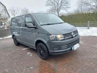Gebraucht VW T6 150 PS (110 kW) 2016 Grau Van