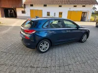 Gebraucht Hyundai i30 Trend 136 PS (100 kW) 2017 Blau Limousine