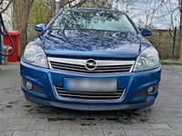 Gebraucht Opel Astra 131 PS (96 kW) 2010 Blau Kombi