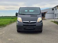 Gebraucht Opel Vivaro 114 PS (83 kW) 2012 Schwarz Van / Kleinbus