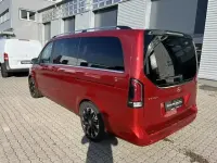 Gebraucht Mercedes V250 Avantgarde 190 PS (139 kW) 2025 Rot Van / Kleinbus