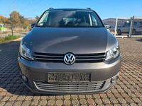 Gebraucht VW Touran Trendline 105 PS (77 kW) 2014 Grau Van / Kleinbus
