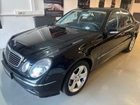 Gebraucht Mercedes E320 Avantgarde 224 PS (164 kW) 2005 Schwarz Limousine