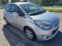 Gebraucht Hyundai ix20 Comfort 125 PS (91 kW) 2013 Silber Kleinwagen