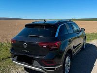 Second-hand VW T-Roc 110 CP (80 kW) 2023 Negru SUV
