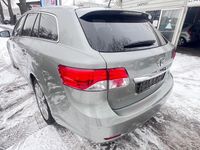 Gebraucht Toyota Avensis Executive 177 PS (130 kW) 2014 Grau Kombi