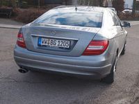 Gebraucht Mercedes C180 156 PS (114 kW) 2013 Silber Coupé