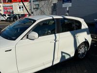 Gebraucht BMW 116 122 PS (89 kW) 2011 Weiß Kleinwagen