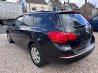 Gebraucht Opel Astra Edition 136 PS (100 kW) 2016 Schwarz Kombi