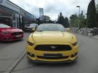 Gebraucht Ford Mustang GT Convertible 421 PS (309 kW) 2016 Gelb Cabrio