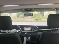 Second-hand VW Multivan 150 CP (110 kW) 2021 Negru Monovolum