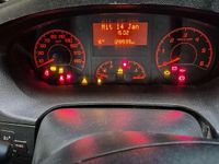 Gebraucht Peugeot Boxer 120 PS (88 kW) 2019 Lack weiss banquise Van