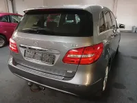 Gebraucht Mercedes B180 109 PS (80 kW) 2014 Grau Van / Kleinbus