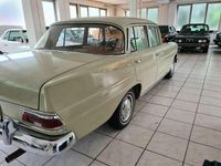 Second-hand Mercedes 200 95 CP (69 kW) 1966 Gri Berlinǎ