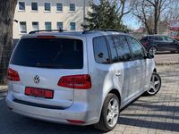 Gebraucht VW Touran 105 PS (77 kW) 2014 Silber Van / Kleinbus