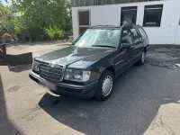 Gebraucht Mercedes E300 180 PS (132 kW) 1989 Schwarz Kombi