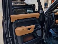 Neu Land Rover Defender 426 PS (313 kW) 2025 1df (eiger grey) SUV