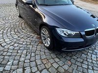 Gebraucht BMW 318 129 PS (94 kW) 2007 Blau Limousine