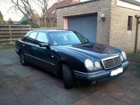 Gebraucht Mercedes E200 Elegance 102 PS (75 kW) 1999 Schwarz Limousine