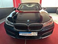 Gebraucht BMW 730 Sport Line 265 PS (194 kW) 2018 Blau Limousine