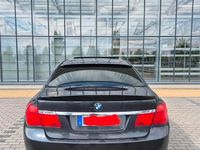 Gebraucht BMW 730 245 PS (180 kW) 2009 Grau Limousine