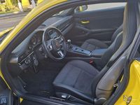 Gebraucht Porsche 911 Carrera 370 PS (272 kW) 2018 Gelb Coupé