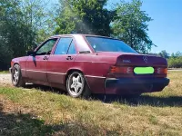 Gebraucht Mercedes 190 109 PS (80 kW) 1990 Rot Limousine