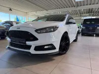 Gebraucht Ford Focus ST 185 PS (136 kW) 2016 Frostweiß Kombi