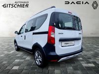 Gebraucht Dacia Dokker Stepway 131 PS (96 kW) 2021 Weiß Van / Kleinbus