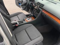 Gebraucht Audi A4 175 PS (128 kW) 2004 Grau Limousine