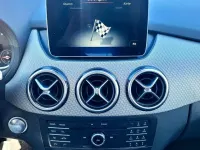 Gebraucht Mercedes B180 Style 122 PS (89 kW) 2018 Jupiterrot uni Van / Kleinbus