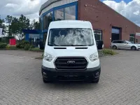 Gebraucht Ford Transit Trend 131 PS (96 kW) 2022 Weiß Van / Kleinbus