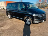 Gebraucht VW Multivan Highline 204 PS (150 kW) 2023 Schwarz Van / Kleinbus