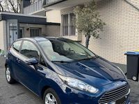 Gebraucht Ford Fiesta 60 PS (44 kW) 2014 Blau Kleinwagen