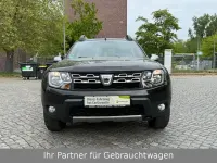 Gebraucht Dacia Duster Prestige 105 PS (77 kW) 2015 Schwarz SUV